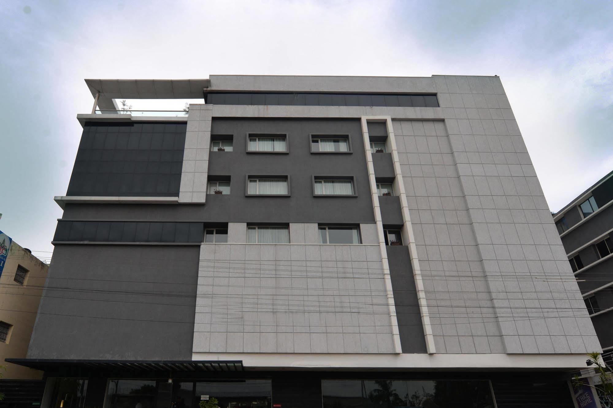 The Kay Hotel Vijayawada Exterior photo